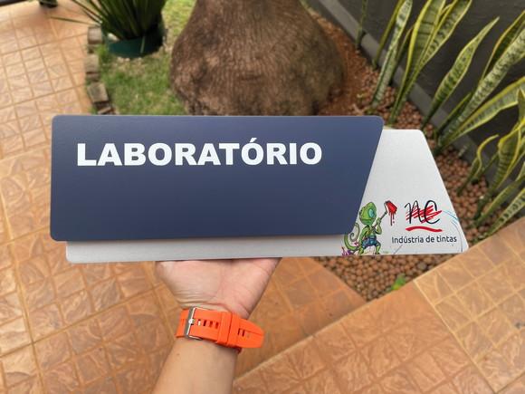 Placa de Identificação de Sala - Modelo Onix