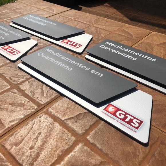 Placa de Identificação de Sala - Modelo Onix