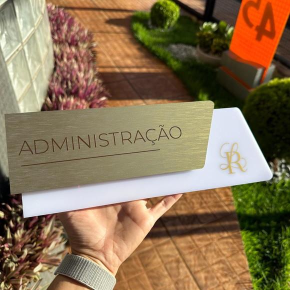 Placa de Identificação de Sala - Modelo Onix Acrílico