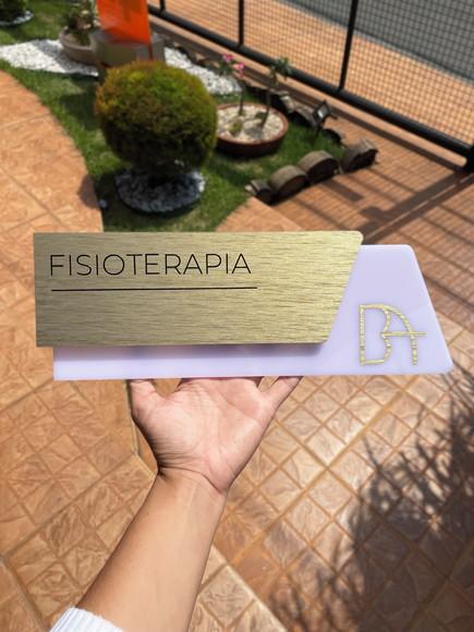 Placa de Identificação de Sala - Modelo Onix Acrílico
