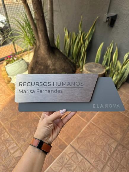 Placa de Identificação de Sala - Modelo Onix Inox
