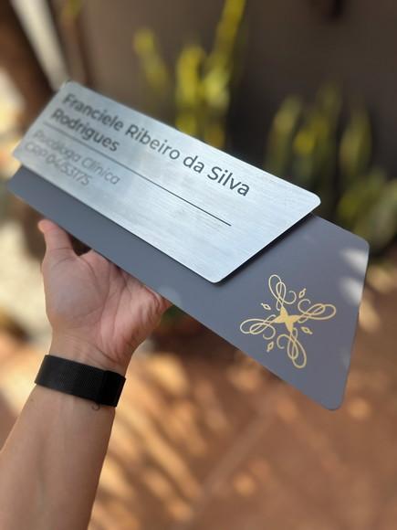 Placa de Identificação de Sala - Modelo Onix Inox