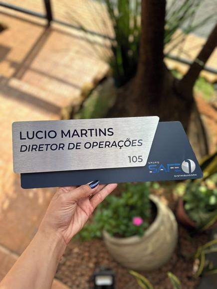 Placa de Identificação de Sala - Modelo Onix Inox