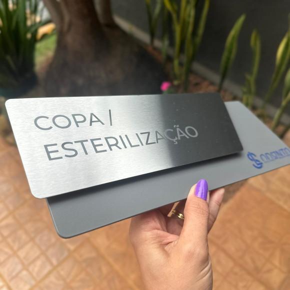 Placa de Identificação de Sala - Modelo Onix Inox