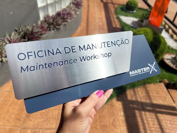 Placa de Identificação de Sala - Modelo Onix Inox