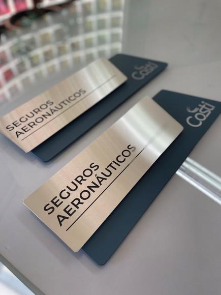 Placa de Identificação de Sala - Modelo Onix Inox
