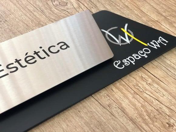 Placa de Identificação de Sala - Modelo Onix Inox