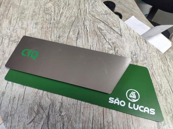 Placa de Identificação de Sala - Modelo Onix Inox