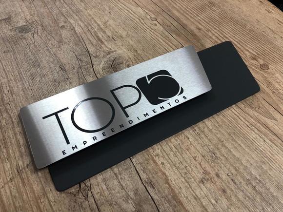 Placa de Identificação de Sala - Modelo Onix Inox