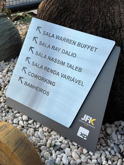 Placa de Identificação de Sala - Modelo Onix Personalizada
