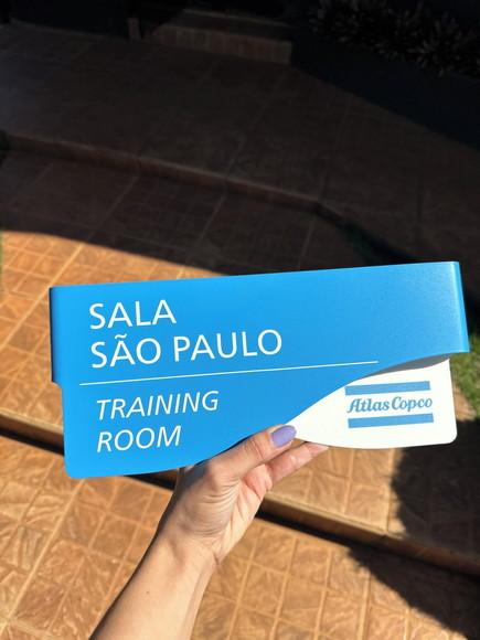Placa de Identificação de Sala - Modelo Sodalita