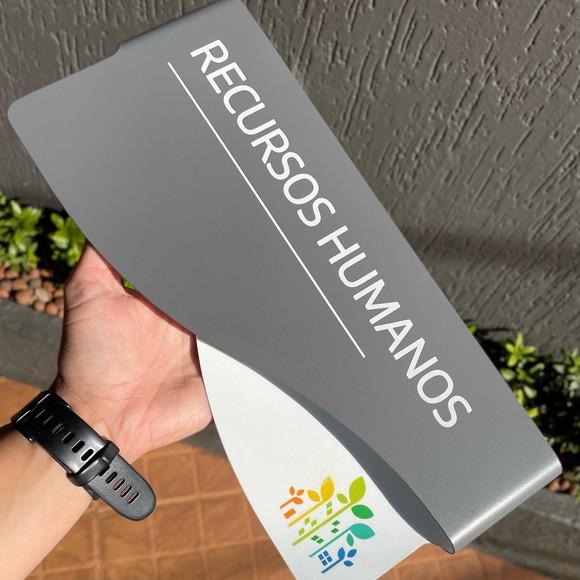 Placa de Identificação de Sala - Modelo Sodalita