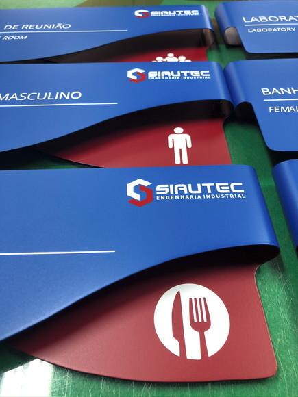 Placa de Identificação de Sala - Modelo Sodalita