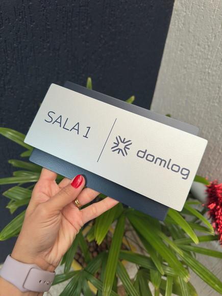 Placa de Identificação de Sala - Modelo Topázio 22x12,5
