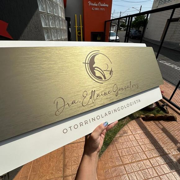 Placa de Identificação de Sala - Modelo Topázio 75x30