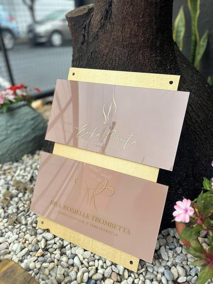 Placa de Identificação de Sala - Modelo Topázio Dupla
