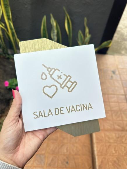 Placa de Identificação de Sala Consultório Modelo Bari 18x14