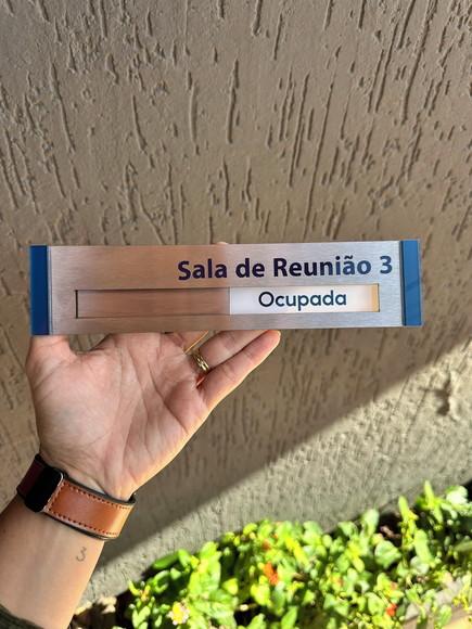 Placa de Identificação de Sala Inox 22x5 + Livre/ocupado