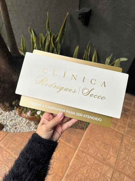 Placa de Identificação de Sala Modelo Topázio 30x17