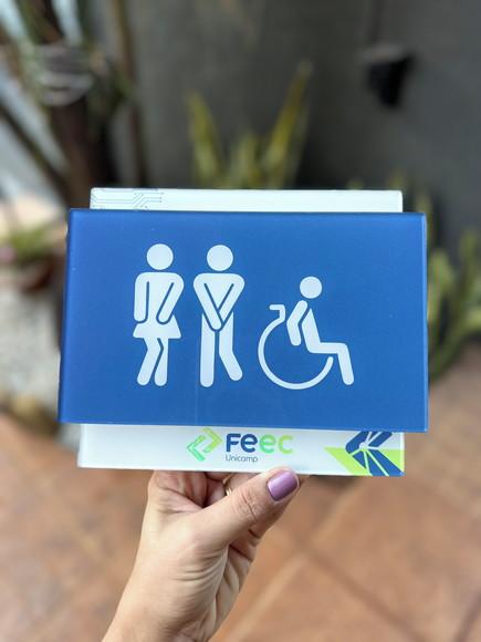 Placa de Identificação de Sala Modelo Topázio Acrílico 20x16