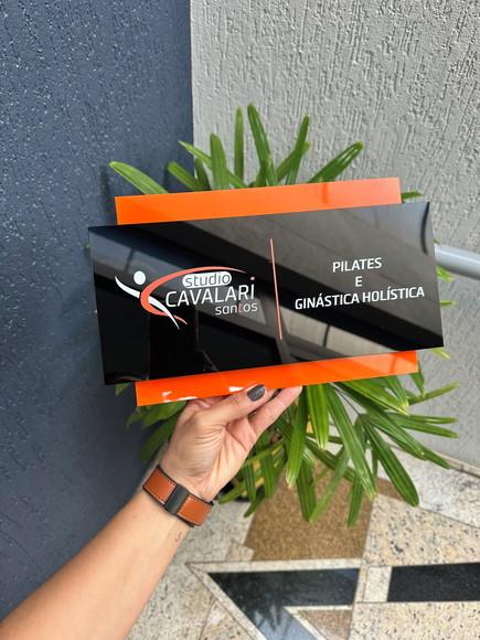 Placa de Identificação de Sala Modelo Topázio Acrílico 30x17