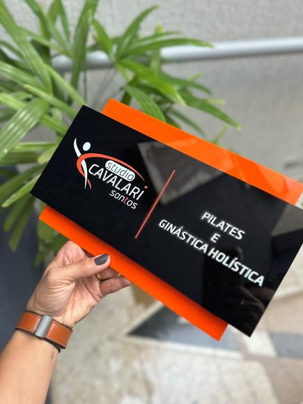 Placa de Identificação de Sala Modelo Topázio Acrílico 30x17