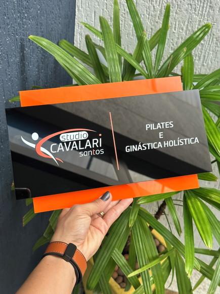 Placa de Identificação de Sala Modelo Topázio Acrílico 30x17