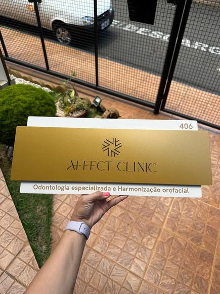 Placa de Identificação de Sala Modelo Topázio Acrílico 50x20