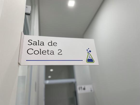 Placa de Sinalização de Sala - Modelo Caulim 30x13