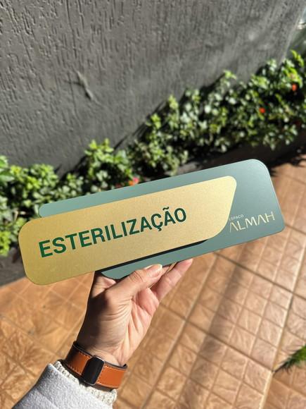 Placa Identificação de Sala - Modelo Adamantium