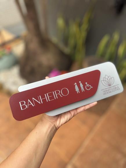 Placa Identificação de Sala - Modelo Adamantium
