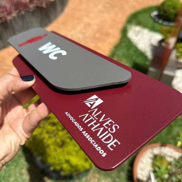 Placa Identificação de Sala - Modelo Adamantium