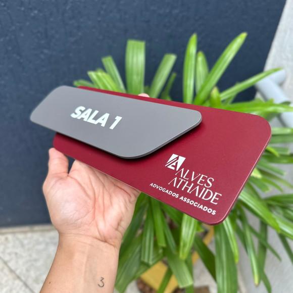 Placa Identificação de Sala - Modelo Adamantium