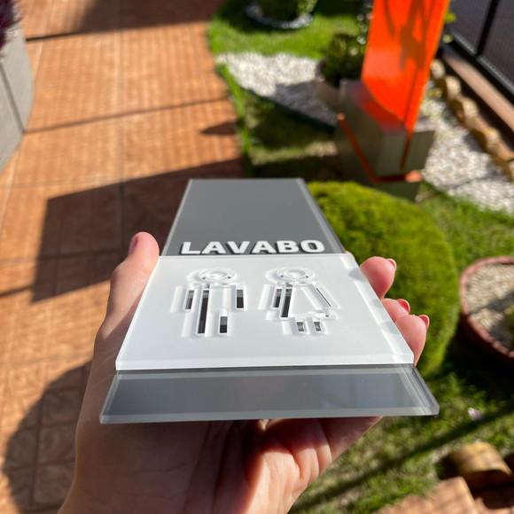 Placa Identificação de Sala - Modelo Fuchsita Acrilico