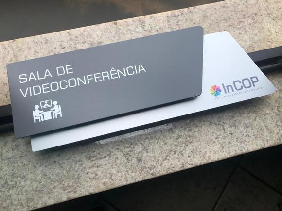 Placa Identificação de Sala - Modelo Onix