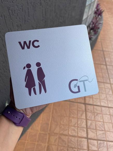 Placa Identificação de Wc - Banheiro - Modelo Caulim 16x18