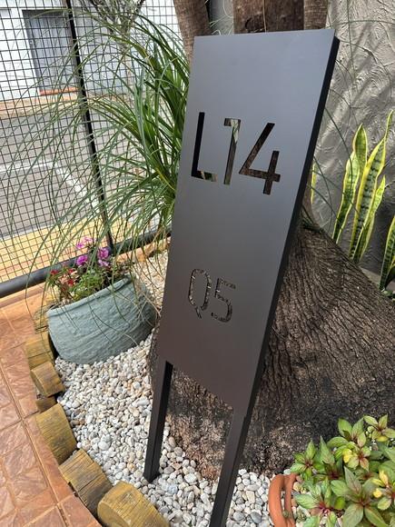 Totem Residencial Aço Carbono Pé P Sustentação Jardim 28x70