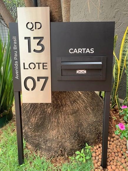 Algarismo Acm + Inox - 60x55 +caixa Correio e Pé para Jardim