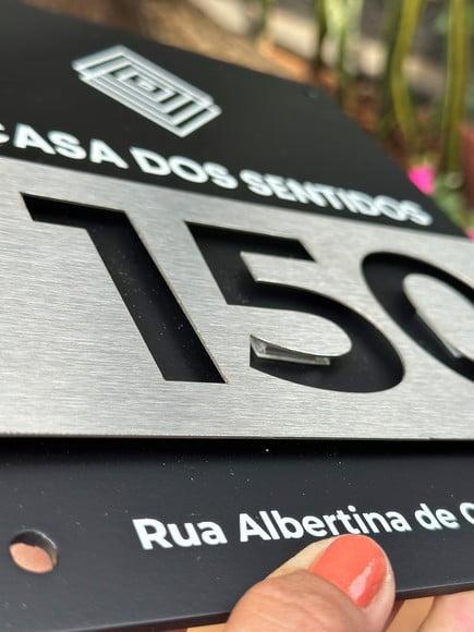Algarismo Residencial Acm com Inox - 3 Dígitos 28x30 Logo