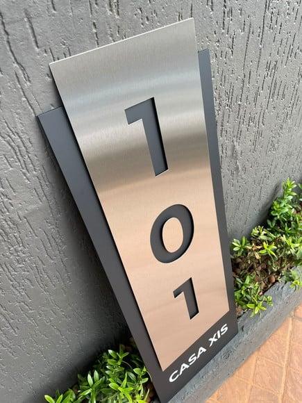 Algarismo Residencial Acm com Inox - 3 Dígitos 30x86