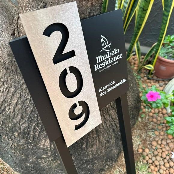 Algarismo Residencial Acm com Inox - 30x33 Jardim com Logo
