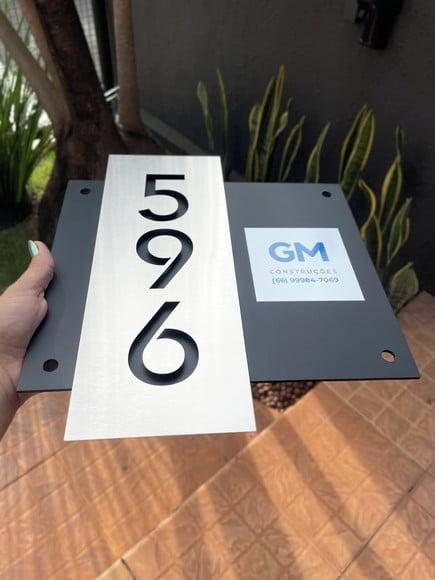 Algarismo Residencial Acm com Inox - 3 Dígitos com Logo33x30