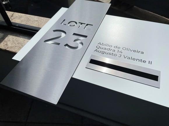 Algarismo Residencial Acm+inox Abertura para Carteiro 60x55
