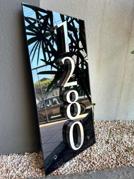 Algarismo Residencial Vidro com Inox - 4 Dígitos 30x60