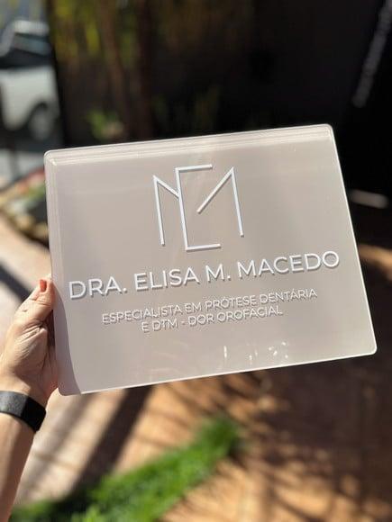 Placa de Comércio Acrílico - Aplicação Adesivo Frontal 35x28