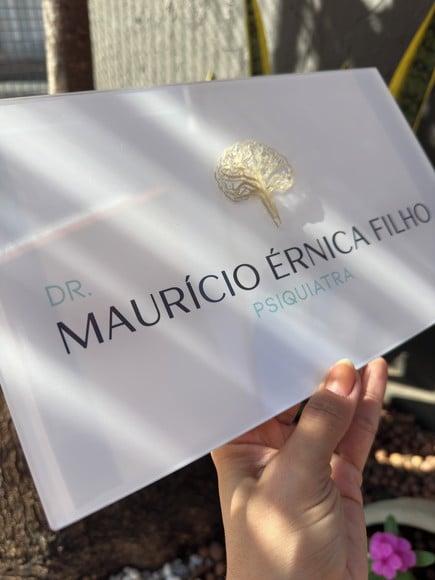 Placa de Comércio com Sobreposição em Acrílico - 30x18cm
