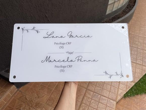 Placa de Comércio em Acrílico - Frente 50x25