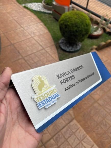 Placa de Identificação de Mesa - Inox e Acrílico 25x8
