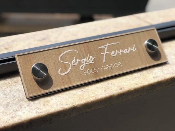 Placa de Identificação de Mesa - mdf e Acrílico 26x6,5