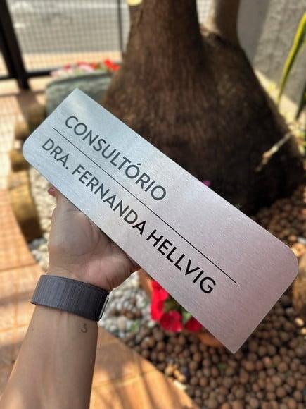 Placa de Identificação de Sala - Caulim 25,5x8 Inox